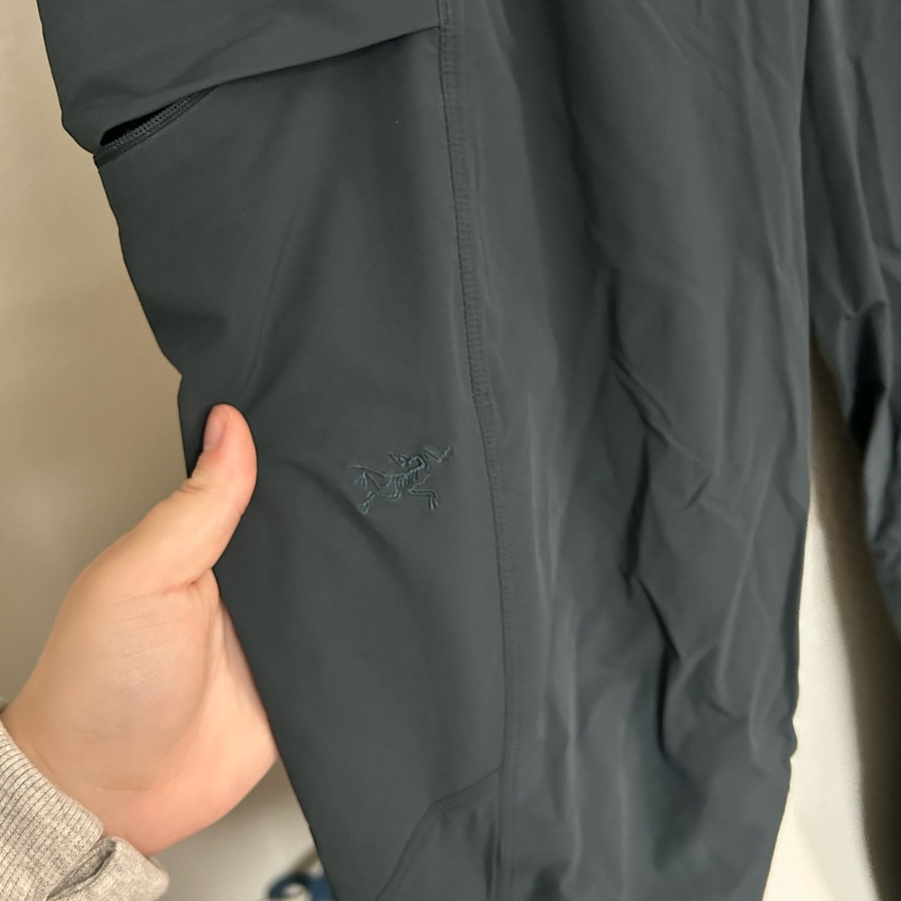 Arc'teryx Sabria Pants women’s size 12 dark grey - Picture 4 of 6